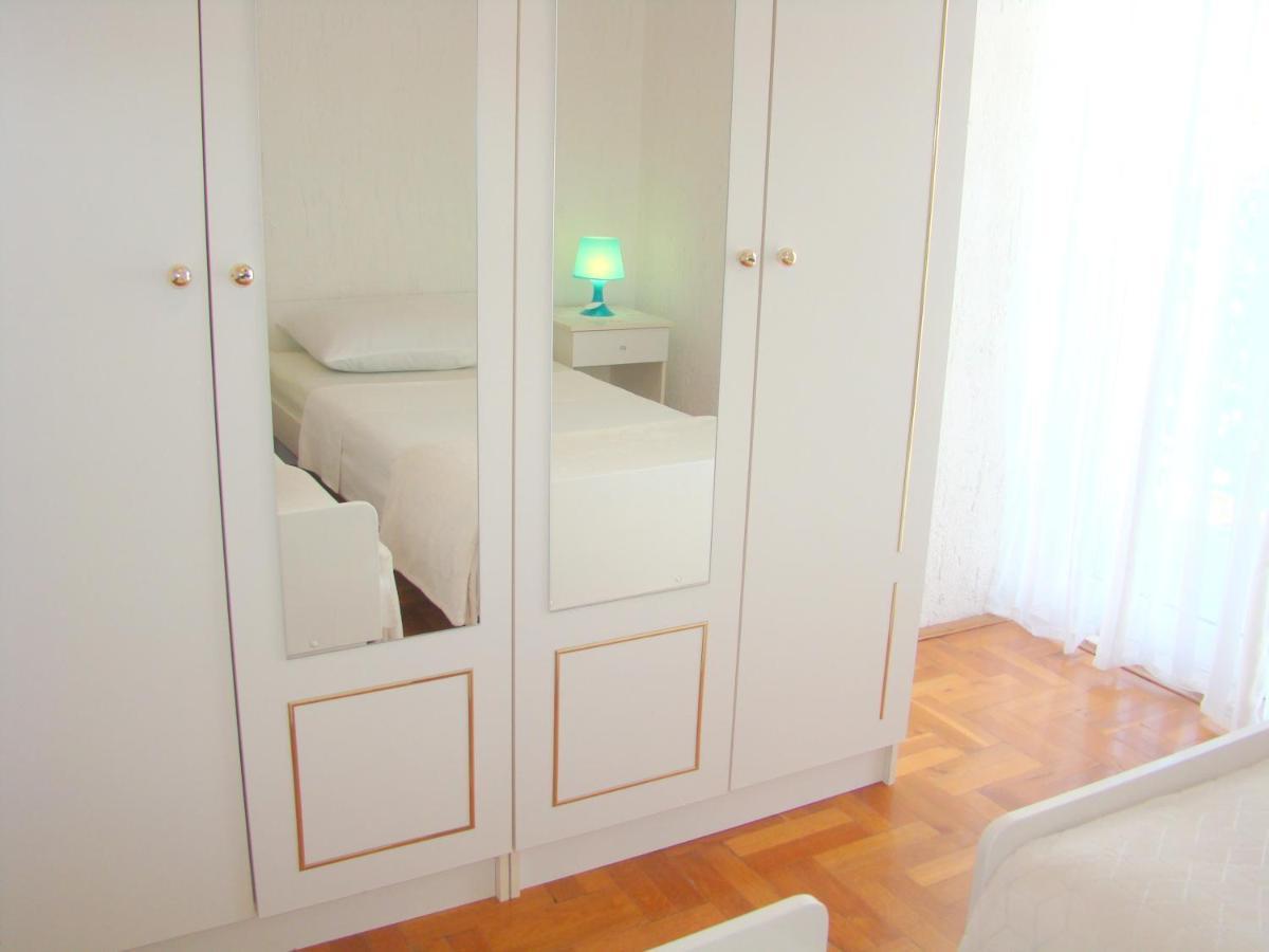 Apartments Ruza Vodice Pokoj fotografie